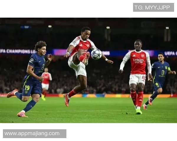 青年欧冠巴萨逆转巴黎克鲁伊维特小儿子精彩兜射锁定胜局